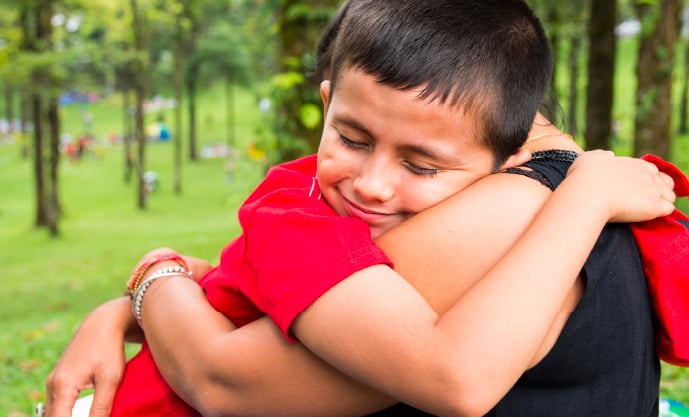 ¿Cómo le digo a mi hijo que tiene cáncer?